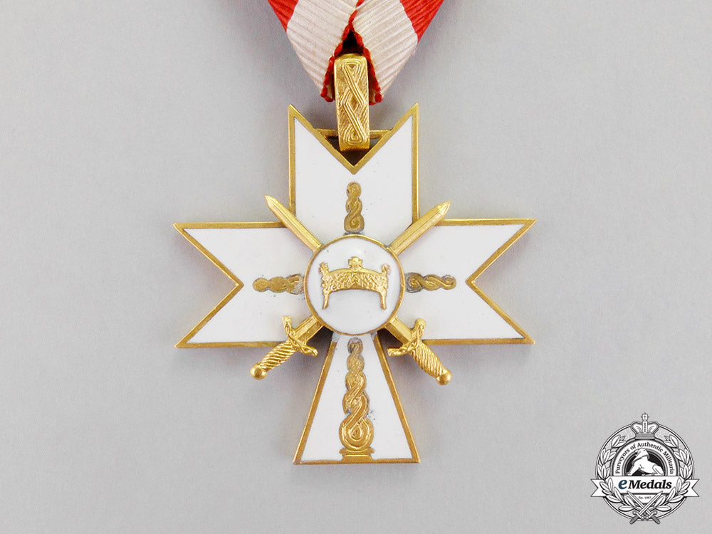 croatia._an_order_of_king_zvonimir's_crown_with_swords;3_rd_class._c.1941_c18-978