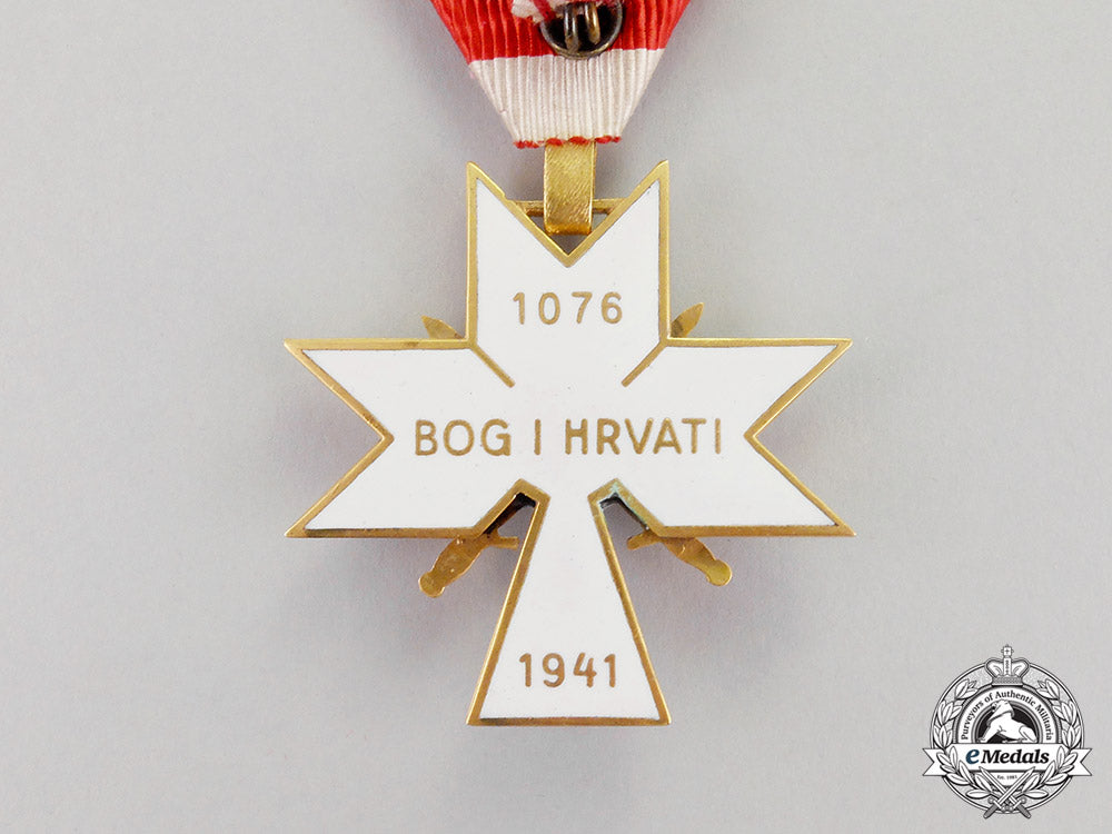 croatia._an_order_of_king_zvonimir's_crown_with_swords;3_rd_class._c.1941_c18-979