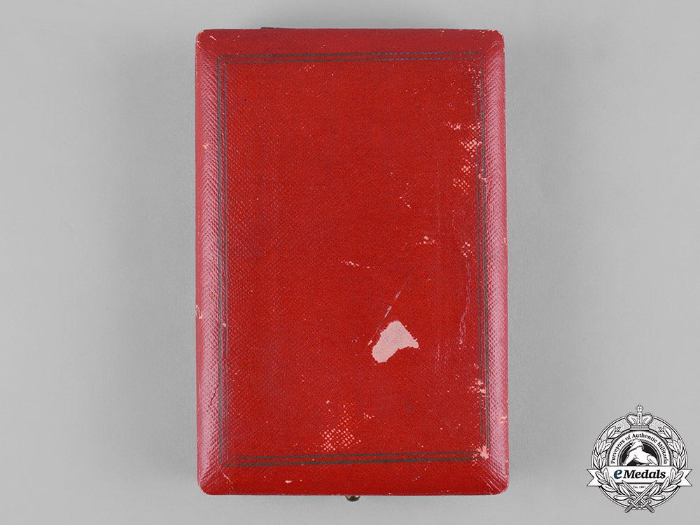 international._a_medal_case_c19-0042_1