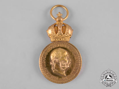 austria,_imperial._a_military_merit_medal_in_bronze,_with_case,_by_zimbler_c19-0319