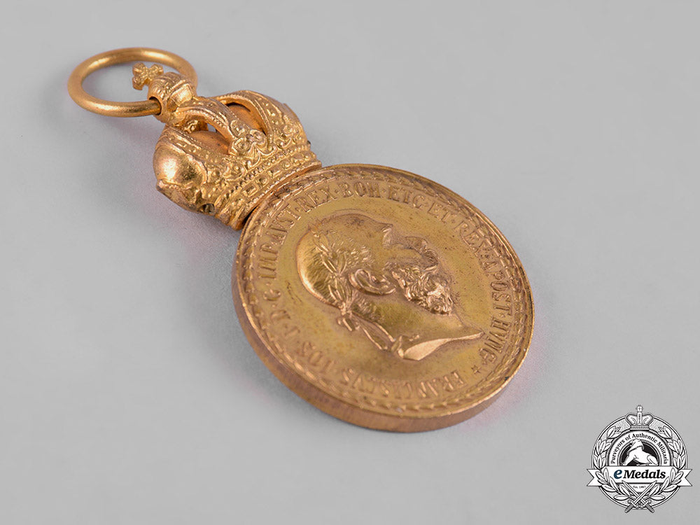austria,_imperial._a_military_merit_medal_in_bronze,_with_case,_by_zimbler_c19-0321