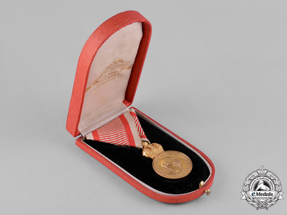 austria,_imperial._a_military_merit_medal_in_bronze,_with_case,_by_zimbler_c19-0323