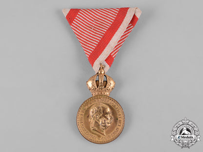 austria,_imperial._a_military_merit_medal_in_bronze,_with_case,_by_c.f._rothe&_neffe_c19-0353