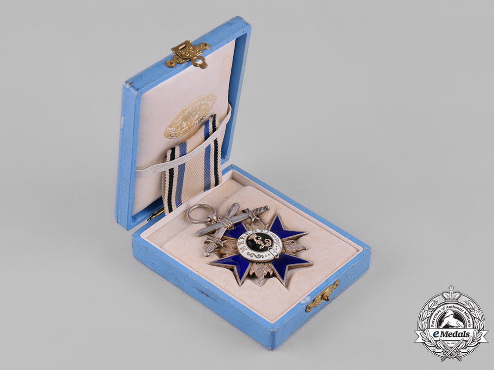 bavaria,_kingdom._a_military_merit_order,_iv_class_with_swords,_by_gebruder_hemmerle_c19-0520