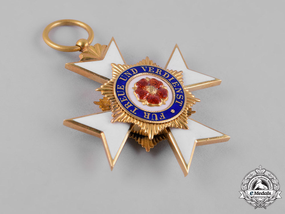 lippe,_principality._a_house_order_of_the_honour_cross_in_gold,_iii_class,_c.1900_c19-0701