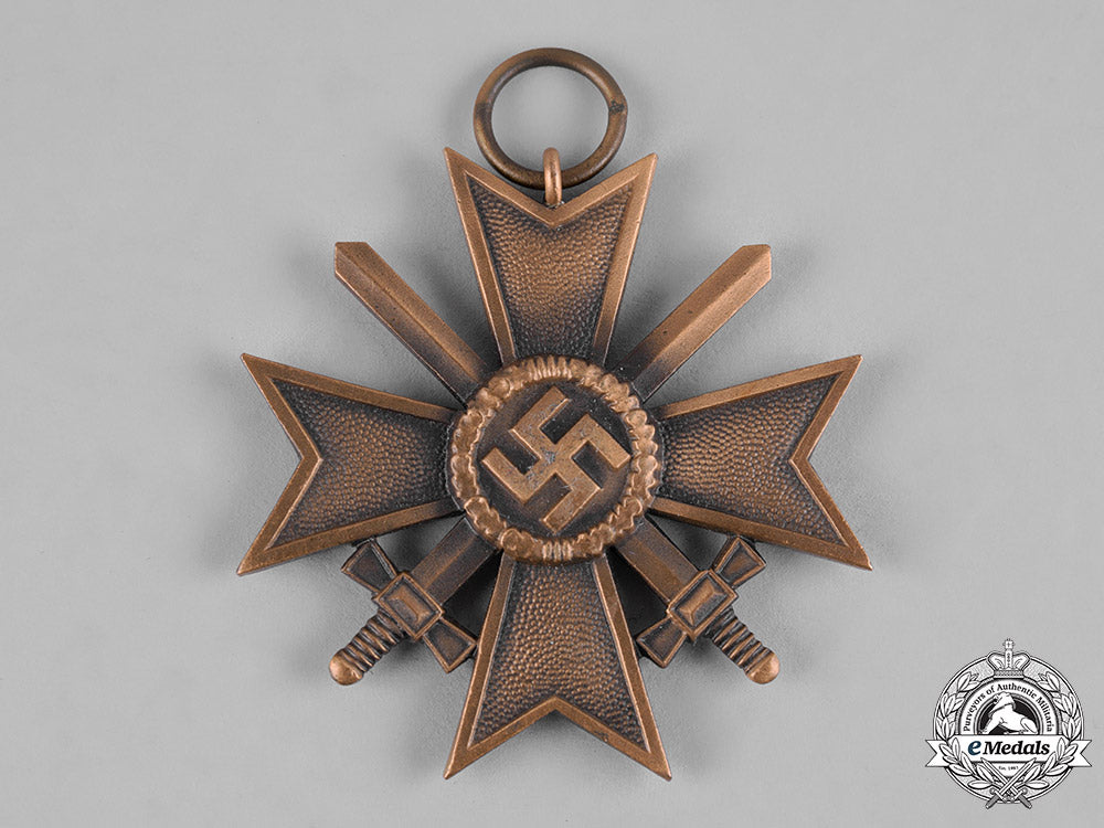 germany,_wehrmacht._a_pair_of_merit_medals_c19-0789