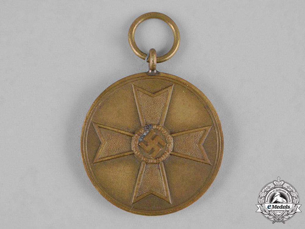 germany,_wehrmacht._a_pair_of_merit_medals_c19-0792