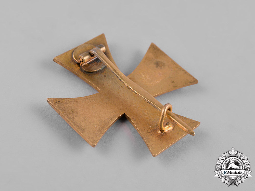 mecklenburg-_schwerin,_grand_duchy._a_military_merit_cross,_i_class,_c.1935_c19-085