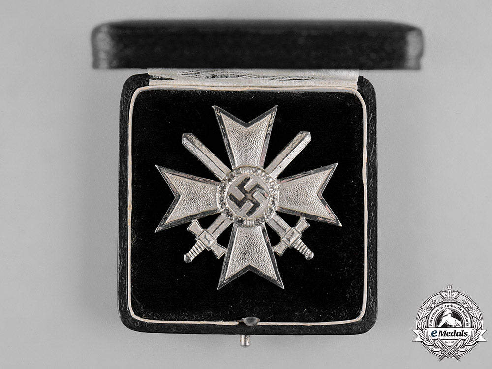 germany,_wehrmacht._a_war_merit_cross,_i_class,_with_swords_in_case_c19-0887