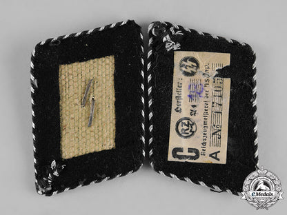 germany,_ss._a_set_of_waffen-_ss_unterscharführer_collar_tabs,_type2_c19-0894
