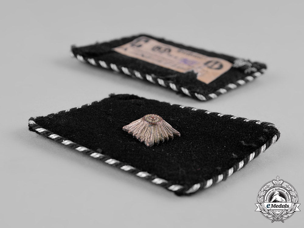 germany,_ss._a_set_of_waffen-_ss_unterscharführer_collar_tabs,_type2_c19-0895