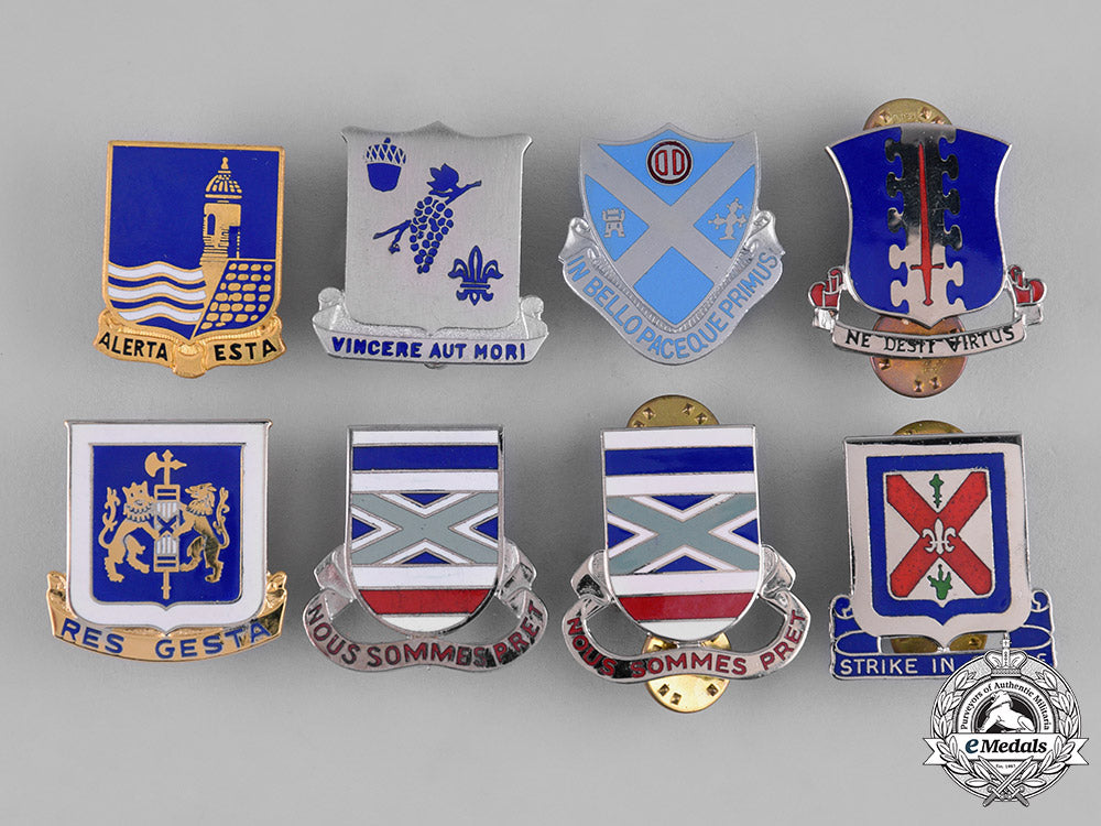united_states._a_lot_of_thirty-_three_infantry_regimental_insignia_badges_c19-1094