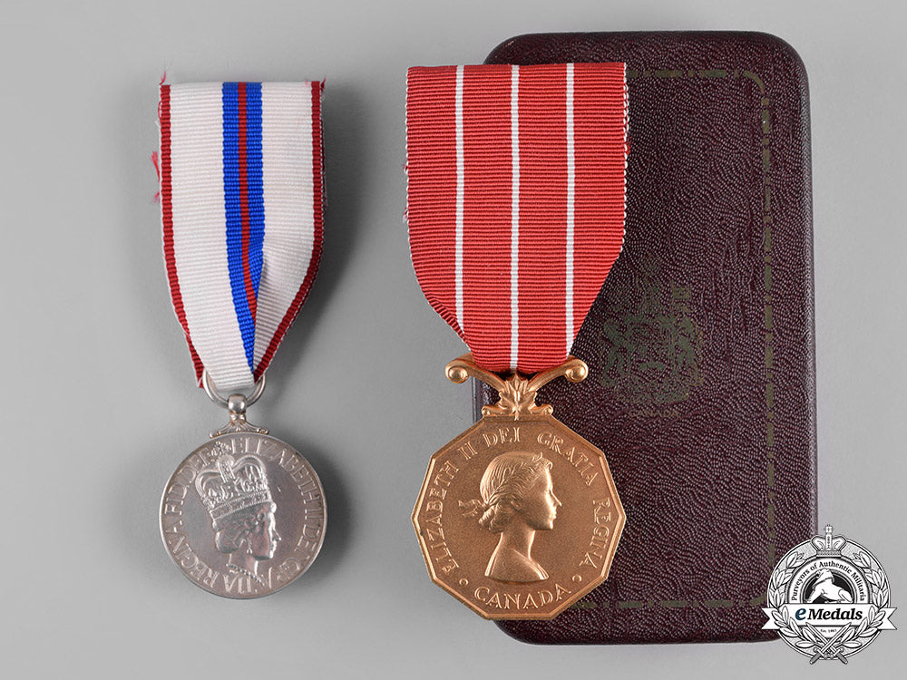 canada._two_awards&_decorations_c19-1257