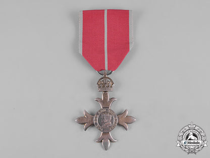 united_kingdom._a_most_excellent_order_of_the_british_empire,_member_badge,_military(_mbe)_c19-1364