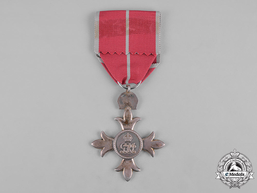 united_kingdom._a_most_excellent_order_of_the_british_empire,_member_badge,_military(_mbe)_c19-1365