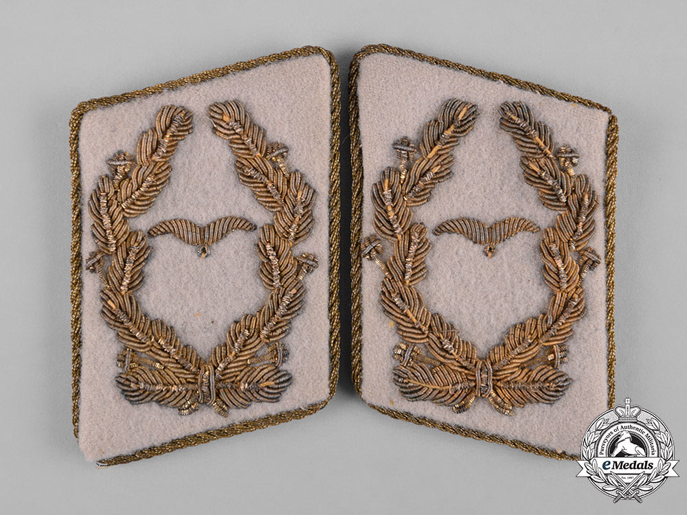 germany,_luftwaffe._a_set_of_major_general’s_collar_tabs_c19-1405