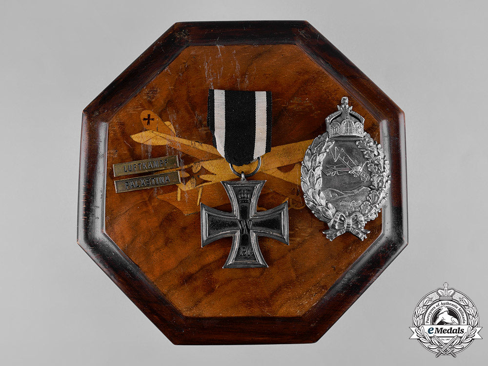 germany,_imperial._a_prussian_flyers_badge,_decoration,_and_wooden_case_c19-141