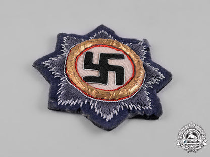 germany,_wehrmacht._a_german_cross_in_gold,_cloth_version_c19-1410