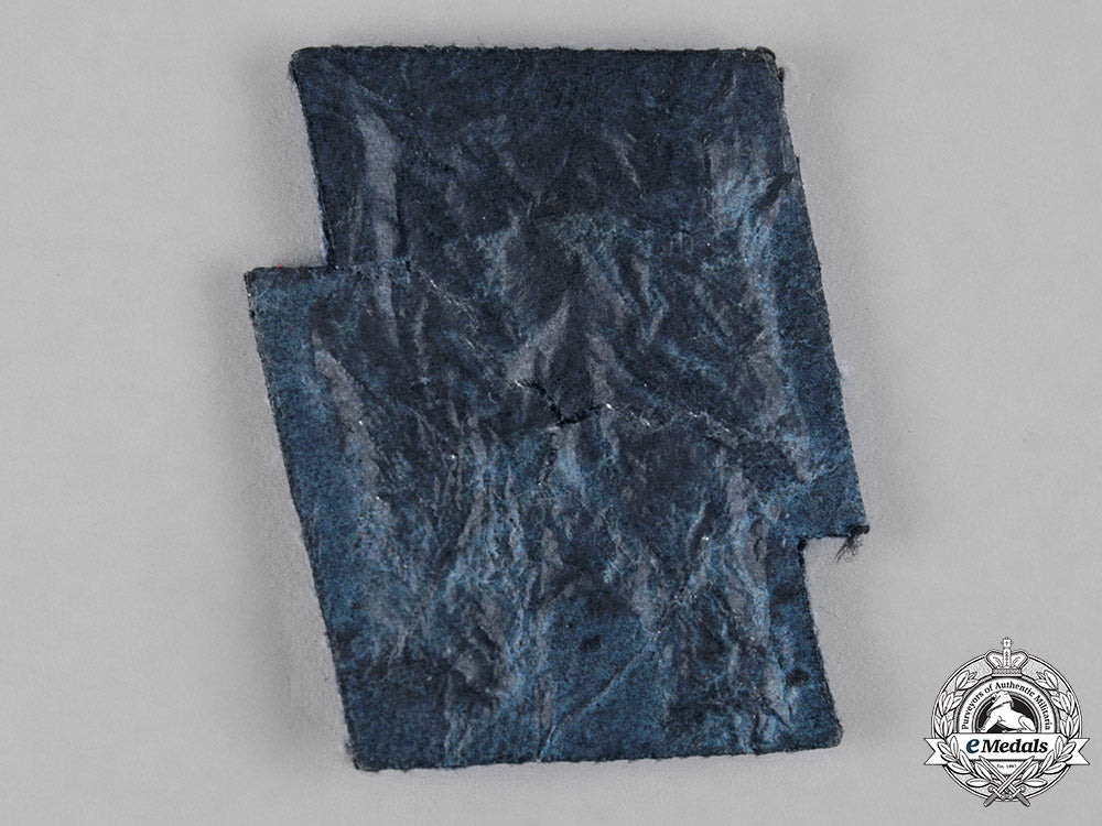 germany,_ss._a_ss_police_tunic_insignia_c19-1414