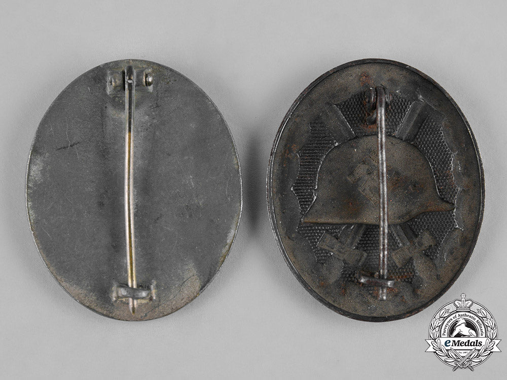 germany,_wehrmacht._a_pair_of_wound_badges_c19-1471