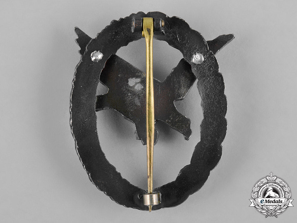 germany,_luftwaffe._an_air_gunner_badge_with_case,1957_issue_c19-1531