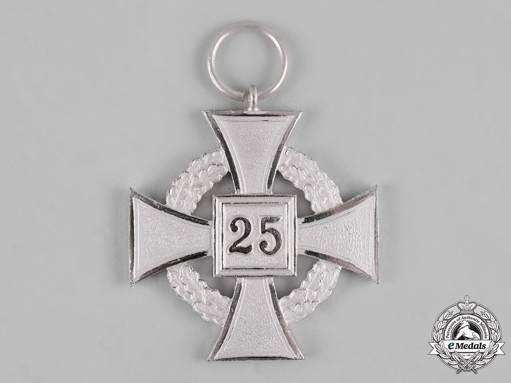 germany,_third_reich._a_civil_service25-_year_faithful_service_cross,1957_issue_c19-1554