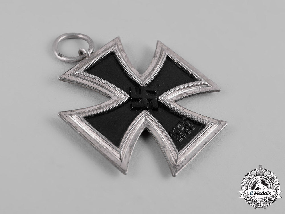 germany,_wehrmacht._a1939_iron_cross_ii_class_by_gebrüder_schneider_c19-1579