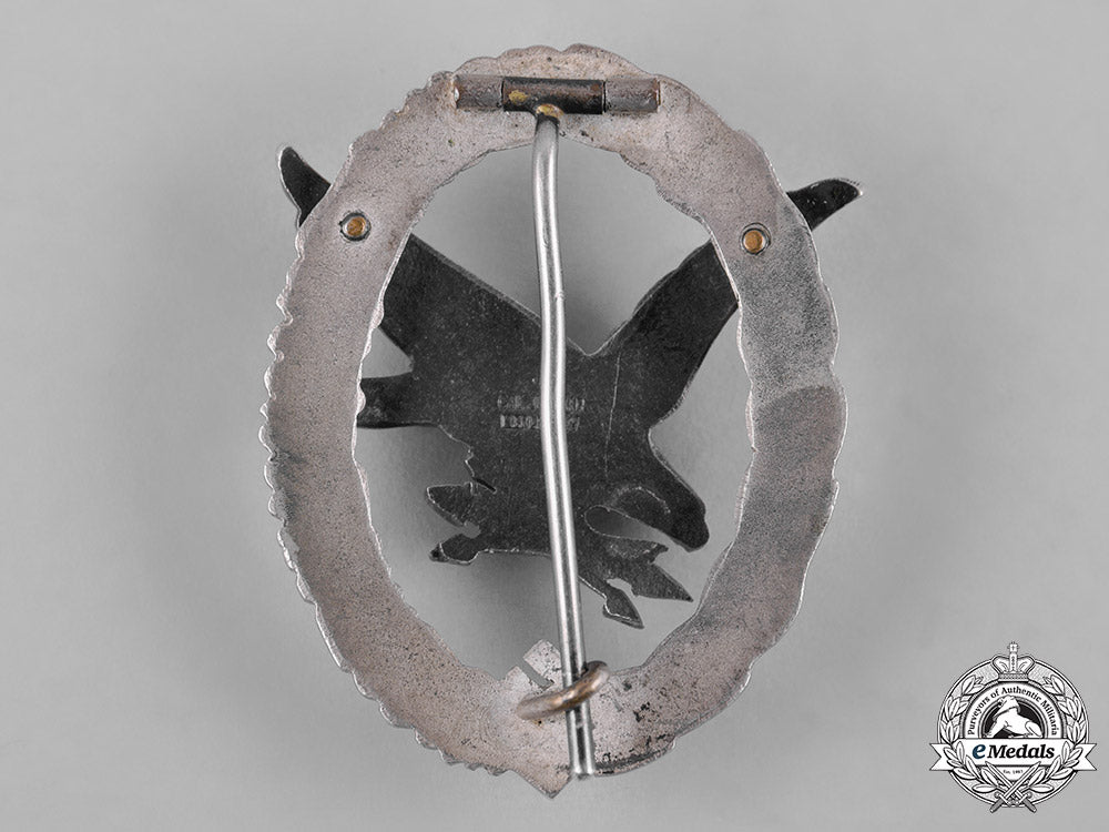 germany,_luftwaffe._an_air_gunner&_radio_operator_badge_in_case,_by_c.e._juncker_c19-1695