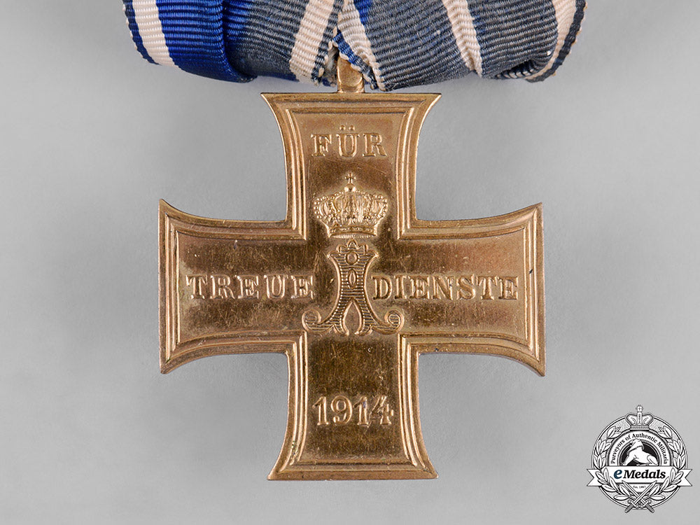 schaumburg-_lippe,_principality._a1914_faithful_service_cross_c19-172