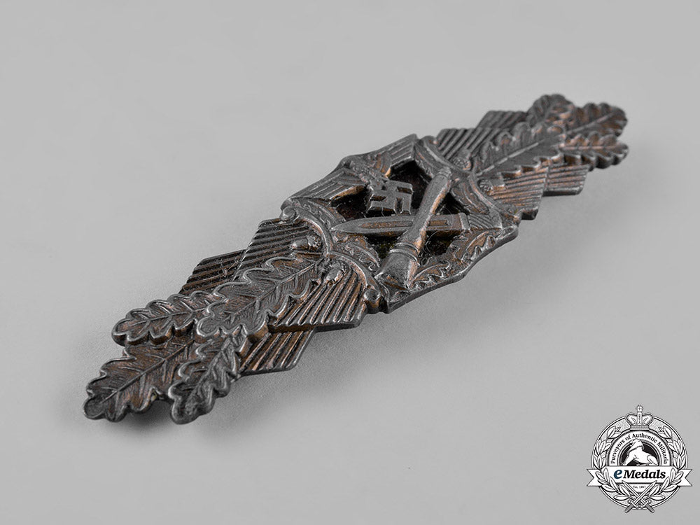 germany,_wehrmacht._a_close_combat_clasp,_bronze_grade,_by_a.g.m.u.k_c19-1809
