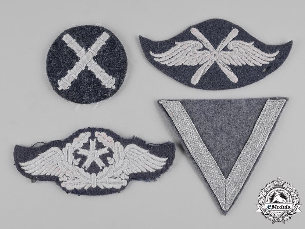 germany,_luftwaffe._a_lot_of_german_air_force_trade_insignia_c19-1879