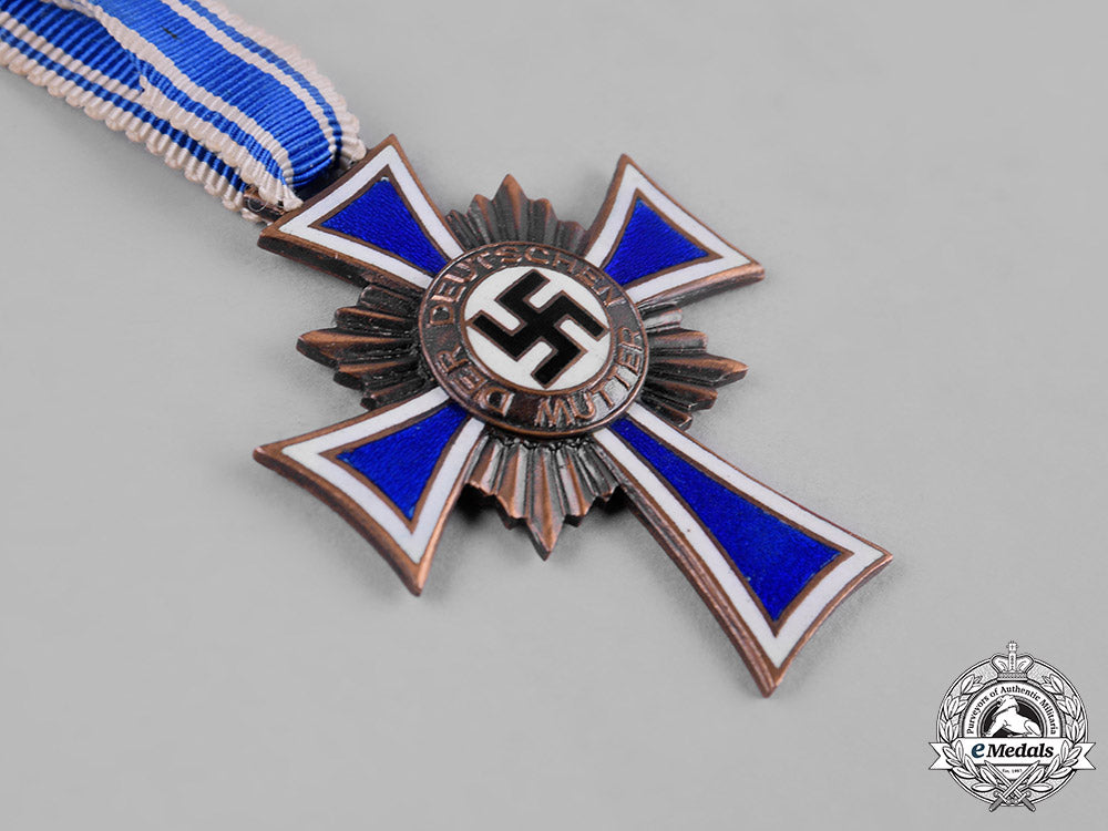 germany,_third_reich._a_lot_of_first_and_second_war_period_medals_c19-1940