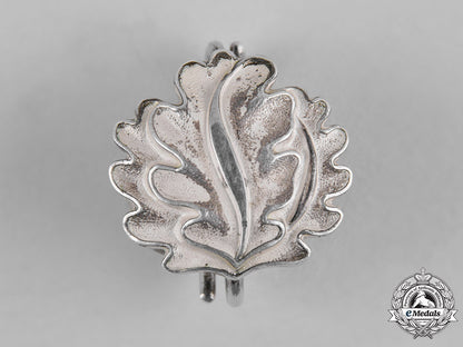 germany,_third_reich._a_type_i_oakleaves_to_the_knights_cross_with_case&_ribbon,_by_gebrüder_godet&_co._c19-1998