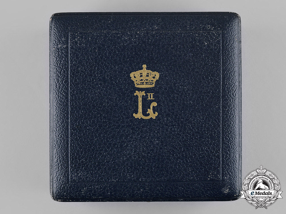 belgium,_kingdom._an_order_of_leopold_ii,_grand_officer’s_case,_by_fisch&_co._c19-2262