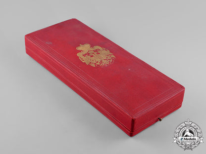 montenegro,_kingdom._an_order_of_danilo,_grand_officer_case,_by_v._mayers_söhne_c19-2287