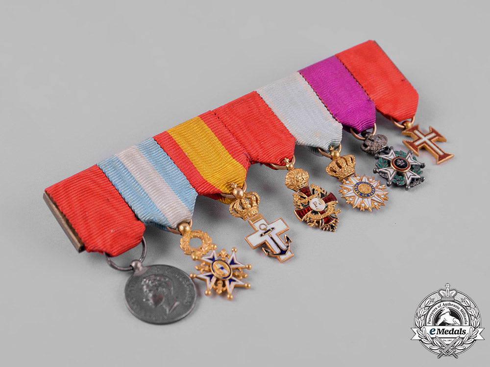 spain,_kingdom._a_superb_miniature_medal_bar_with_seven_decorations,_c.1910_c19-2377_1_1