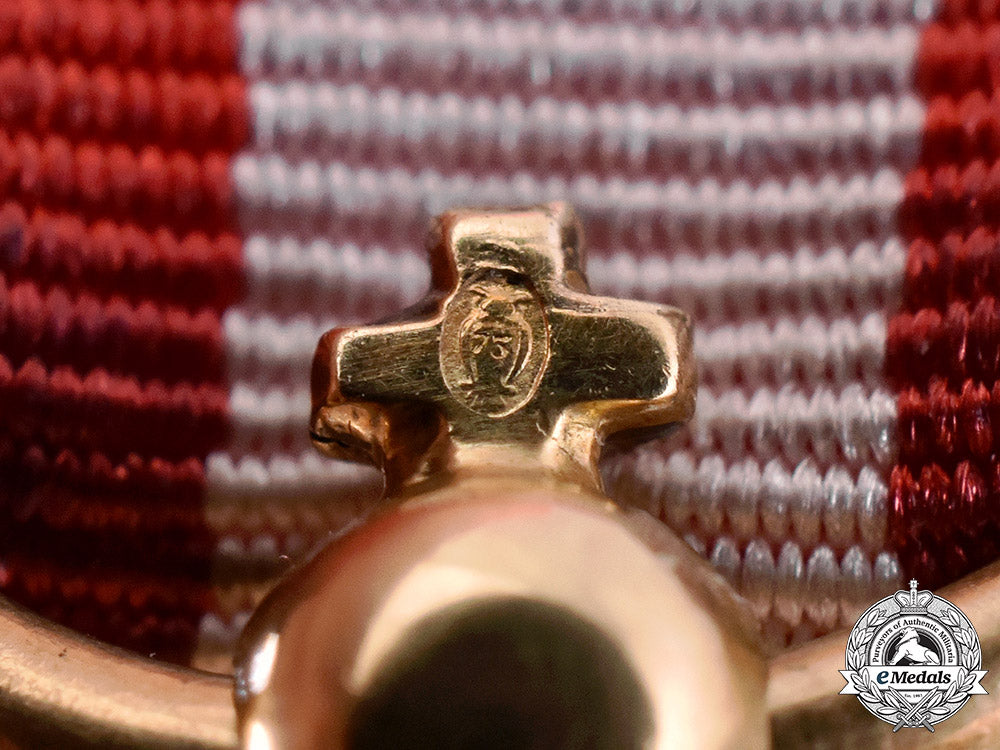 spain,_kingdom._an_order_of_military_merit_in_gold,_i_class_cross_with_red_distinction,_c.1900_c19-2389_2_1_3