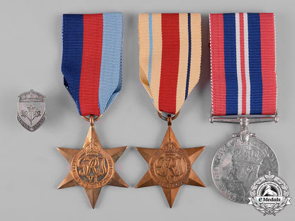 canada._a_second_war_group_of_three_c19-2462