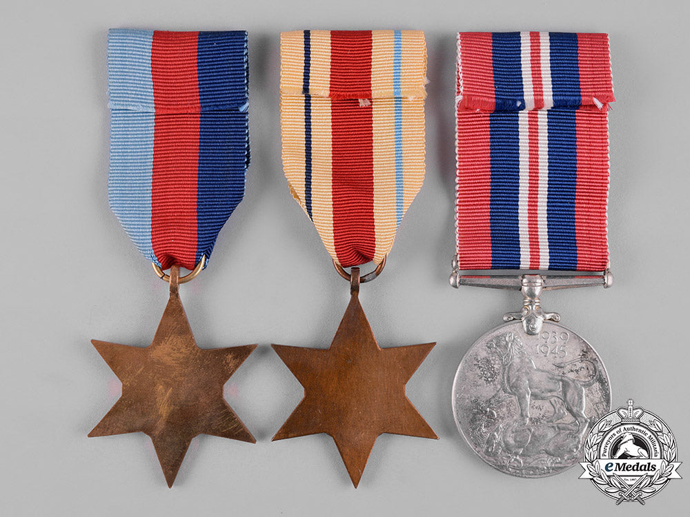 canada._a_second_war_group_of_three_c19-2464