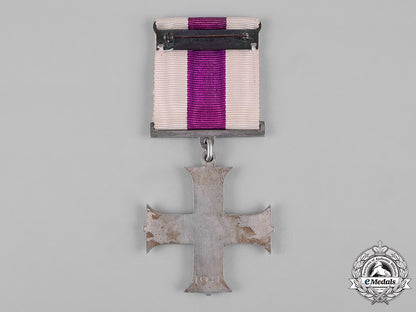 united_kingdom._a_gvi_military_cross_with_case_c19-2487