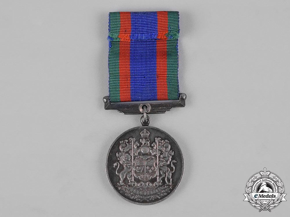 canada._a_canadian_volunteer_service_medal_with_honk_kong_clasp_c19-2504