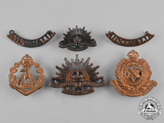 australia._a_lot_of_six_cap_badges_and_shoulder_titles_c19-2525