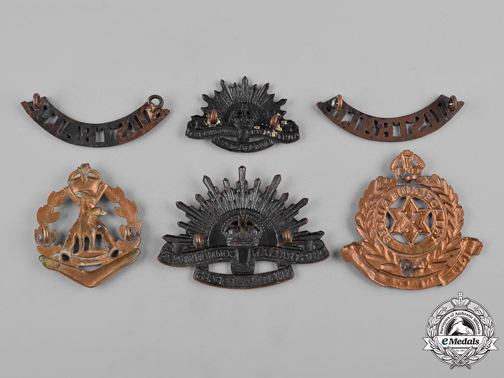 australia._a_lot_of_six_cap_badges_and_shoulder_titles_c19-2526