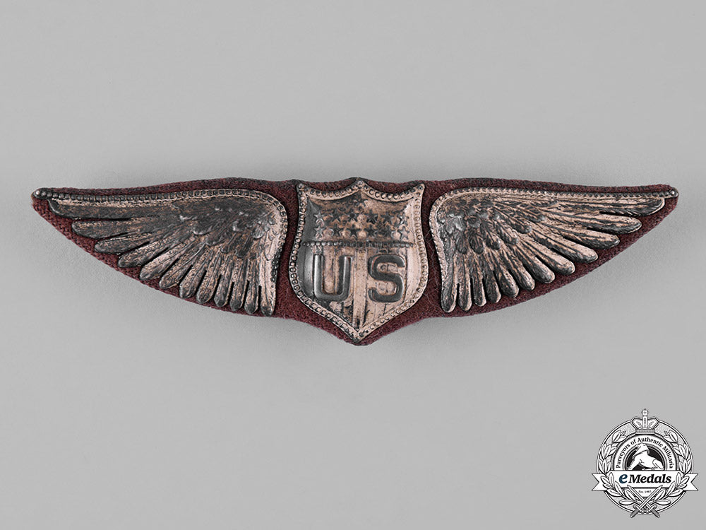 united_states._a_first_war_military_aviator's_badge,"_dallas_wing",_c.1918_c19-2614
