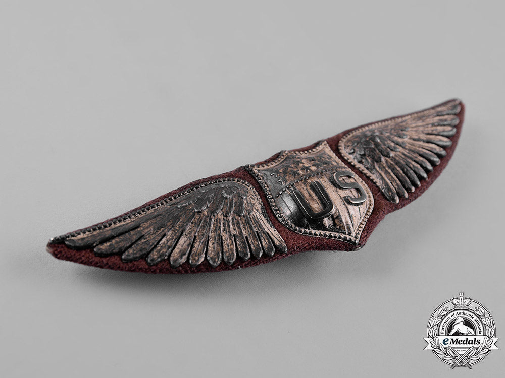 united_states._a_first_war_military_aviator's_badge,"_dallas_wing",_c.1918_c19-2616