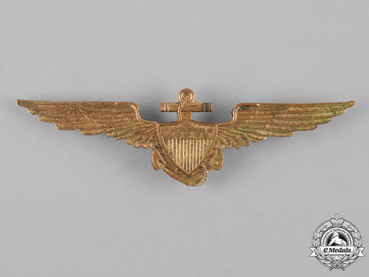 united_states._a_naval_aviator_badge,_early_version_c19-2649