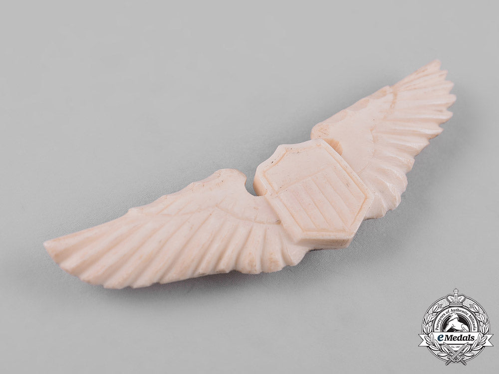 united_states._an_army_air_force_pilot_badge,_pow_made,_c.1941_c19-2695