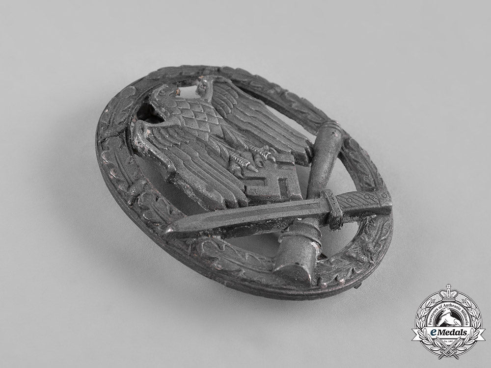 germany,_wehrmacht._a_general_assault_badge,_hollow_version_c19-278