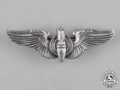 united_states._a_second_war_army_air_forces_bombardier_badge_c19-2836