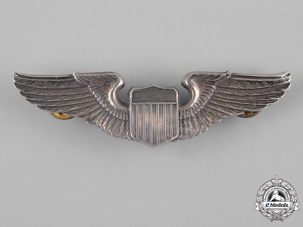 united_states._a_second_war_army_air_forces_pilot_badge_c19-2841